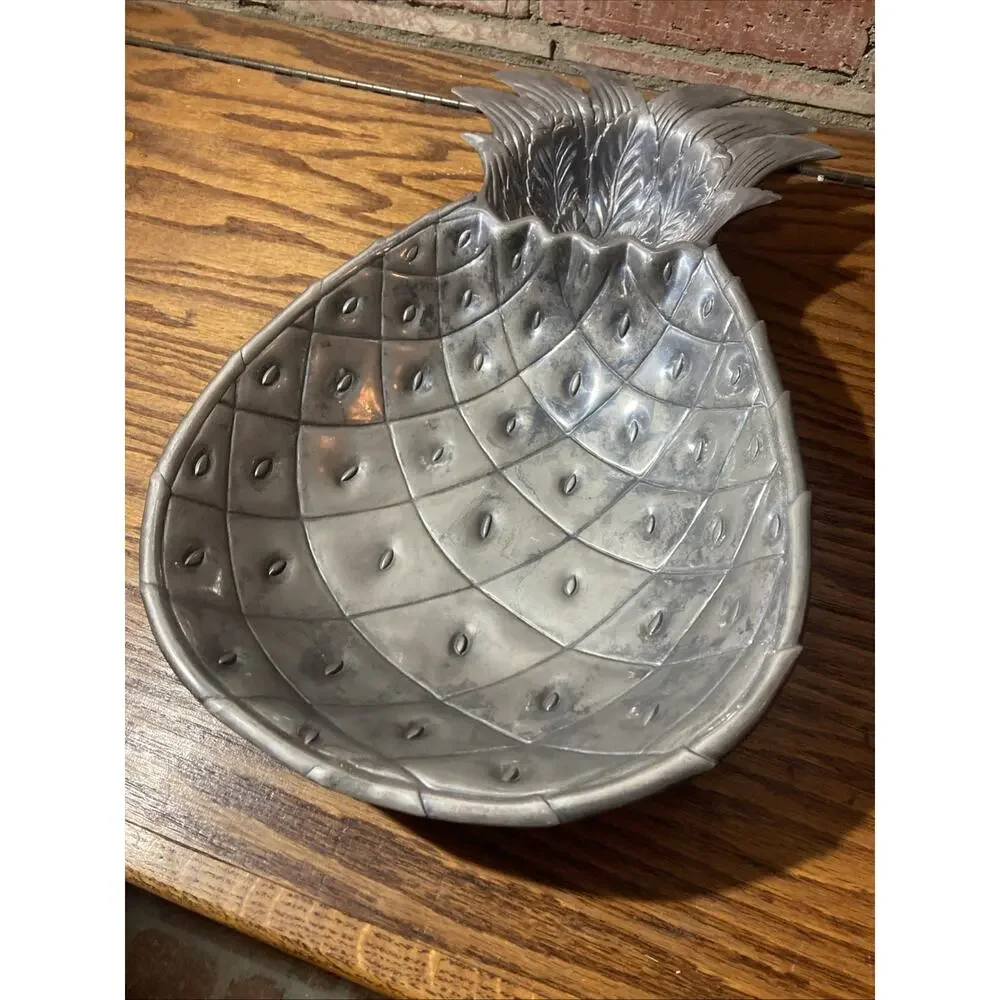 ARTHUR COURT Pineapple Chip & Dip Tray 2003, Signed
